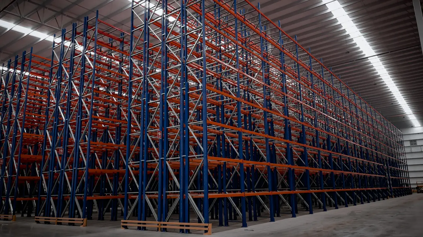 Estructura de racks Double Deep de gran altura