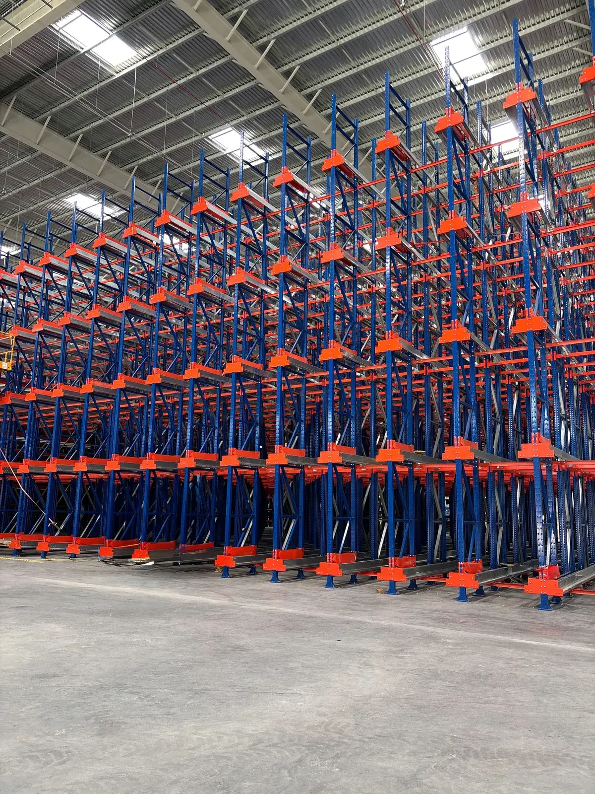 Racks de alta densidad para satélite autónomo