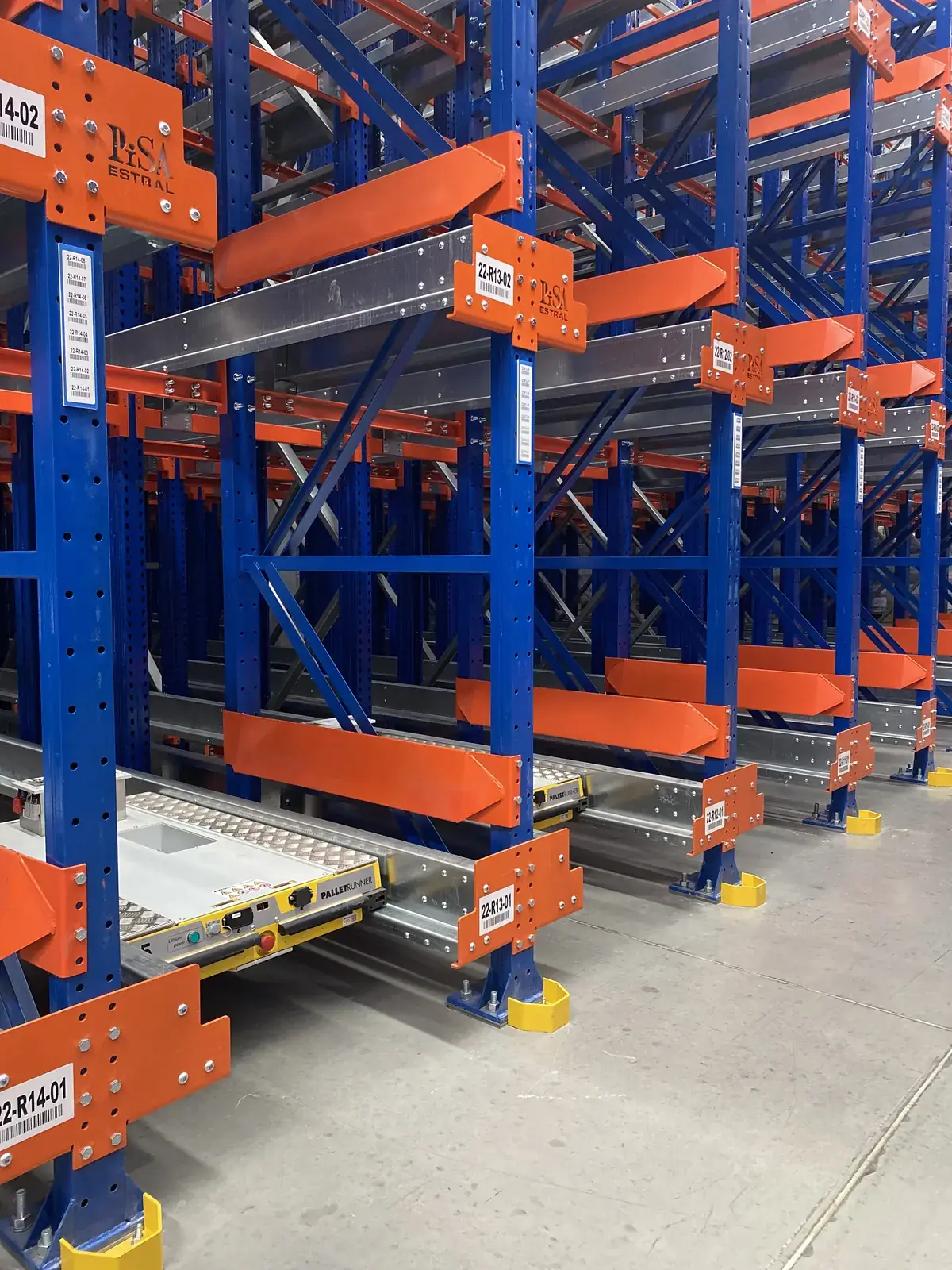Estructura de racks de alta densidad Estral